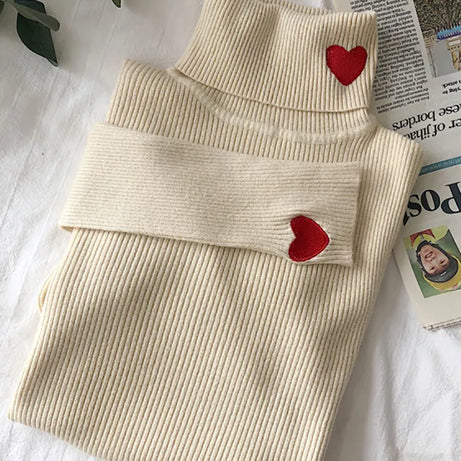 Rollkragenpullover mit Herzstickerei für Damen