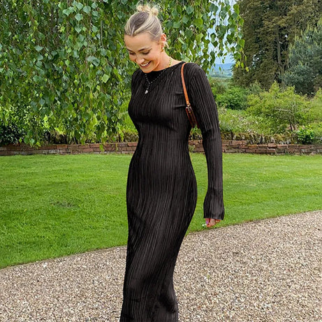 Sandrine – Langes Damen-Abendkleid mit ausgestellten Ärmeln und Rundhalsausschnitt für Damen