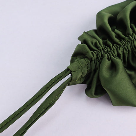 Tama - Robe de soirée longue froncée en satin