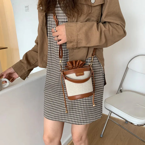 Sac à main seau beige clair tendance