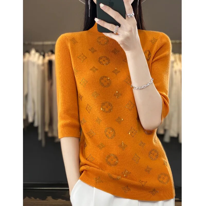 Damenpullover mit halblangen Ärmeln und halbhohem Kragen