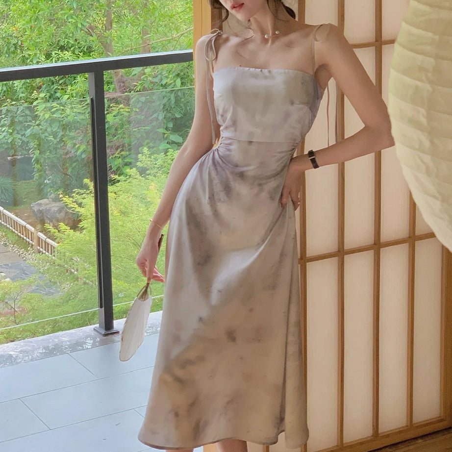 Robes mi-longues en satin pour femmes