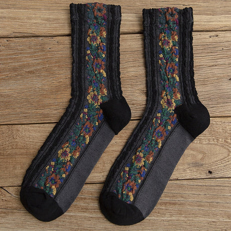 Chaussettes longues femme avec broderie florale ornée Gracelynn
