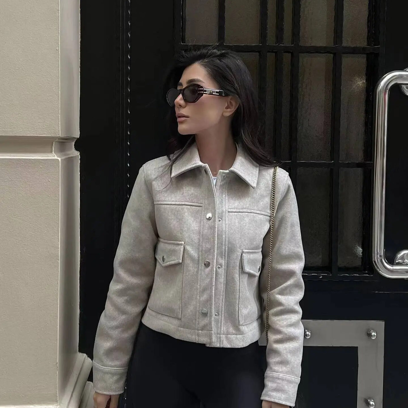 Schicke Jacke mit buntem Kragen mit Lift für Damen