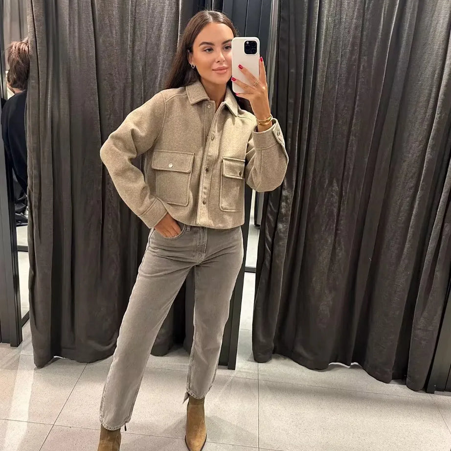Schicke Jacke mit buntem Kragen mit Lift für Damen