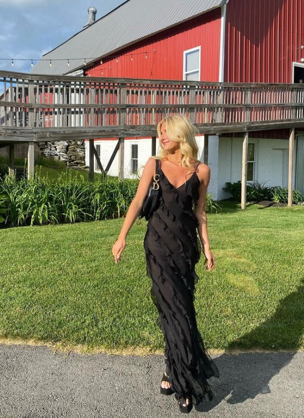 Betty – Elegantes Maxi-Abendkleid mit Rüschen und tiefem V-Ausschnitt für Damen