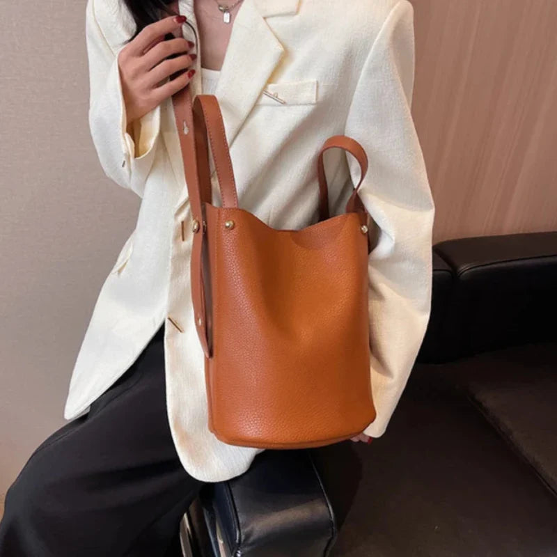 Sac Femme Seau Marron et Luxueux
