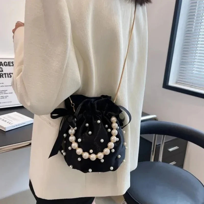 Sac à main seau noir