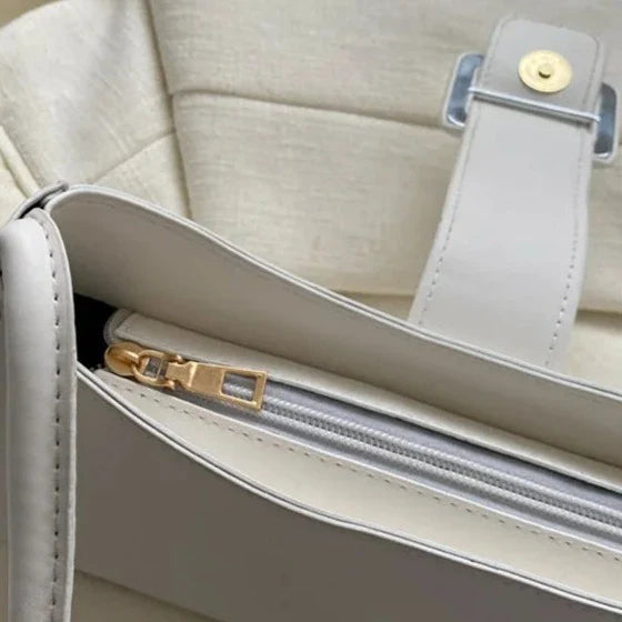 Petit sac à main moderne