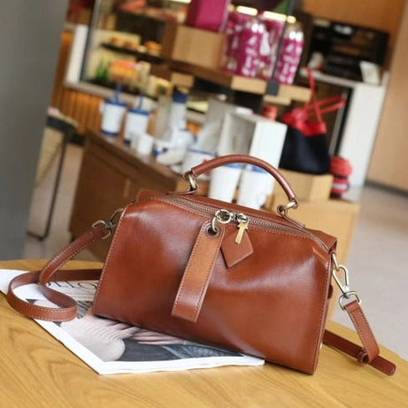 Sac à main cuir marron brillant