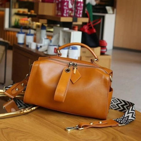 Sac à main cuir marron brillant