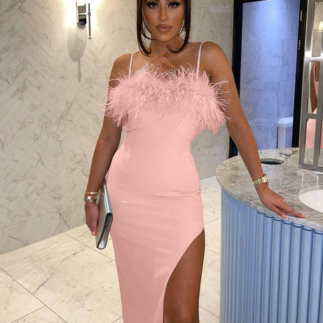 Karla - Robe soirée fourrée à fines bretelles fendue