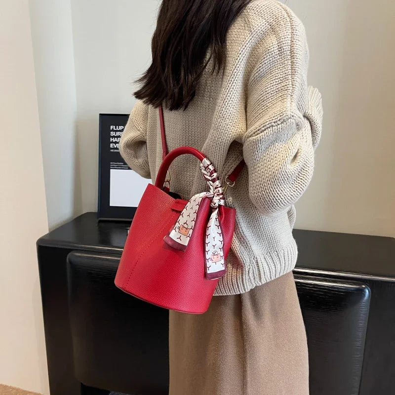 Sac Femme Seau Rouge et Raffiné