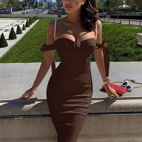 Xenia - Robe de soirée à bandes moulante