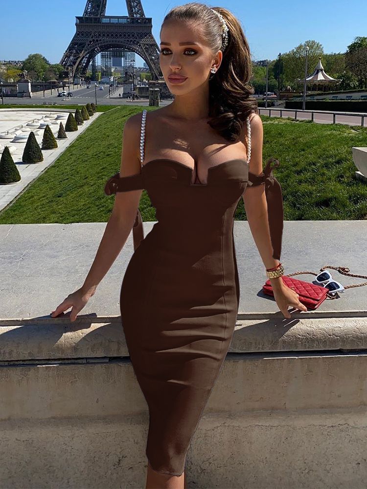 Xenia - Robe de soirée à bandes moulante