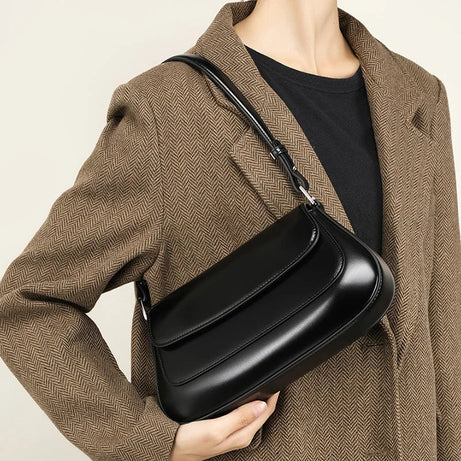 Sac à main cuir noir rigide