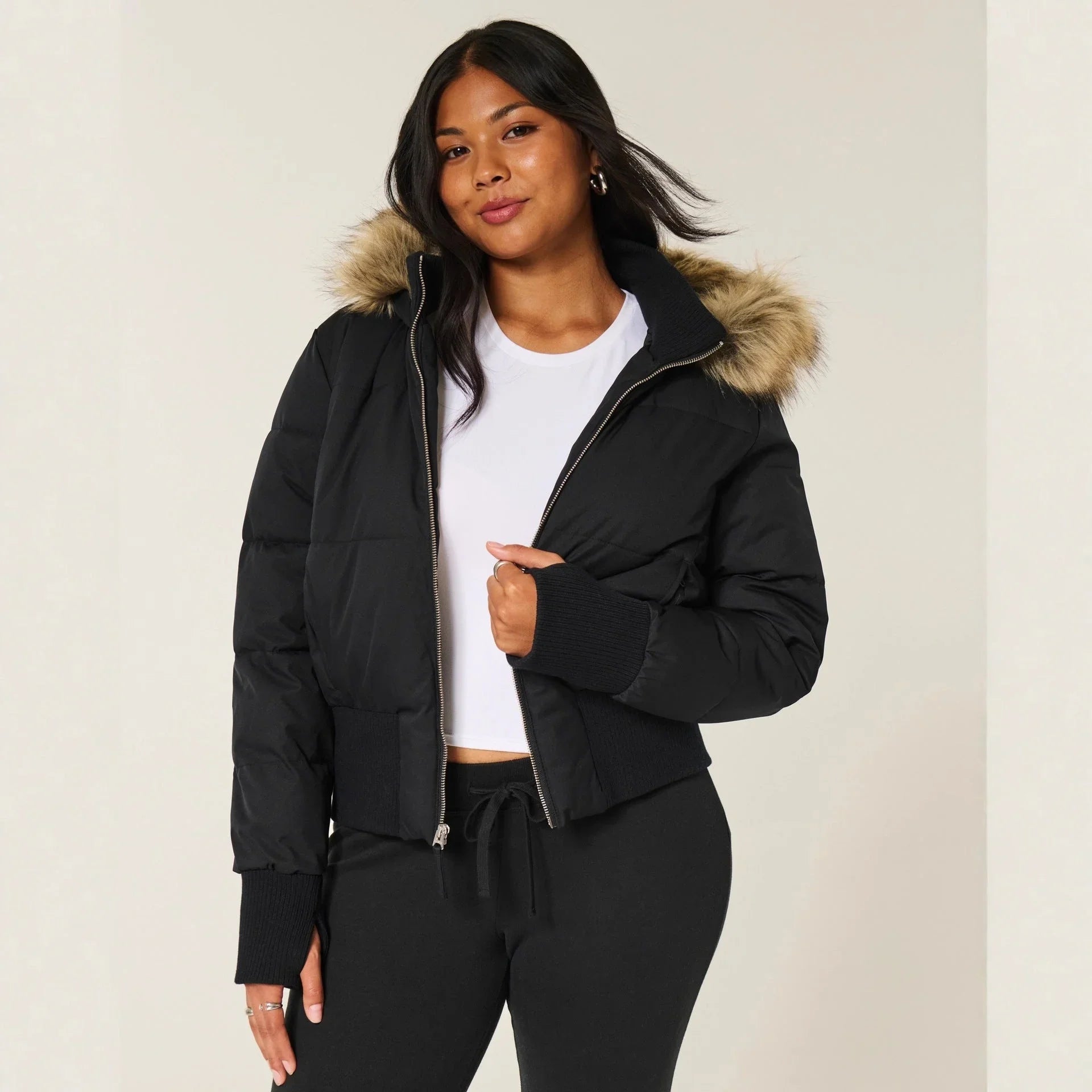 Blouson d’hiver femme matelassé avec capuche amovible