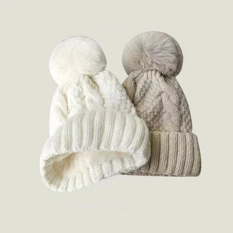 Bonnet à pompon tricot