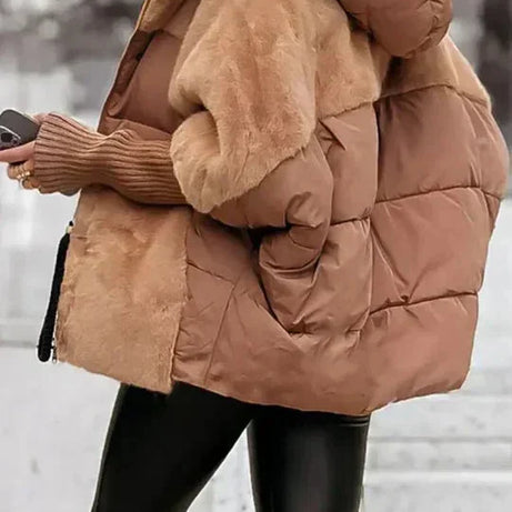 Veste pour femme avec capuche et style moderne