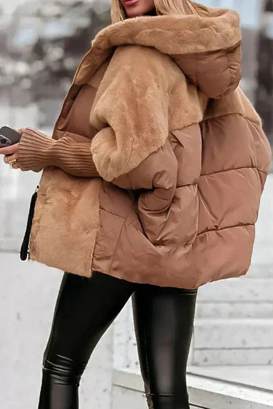 Veste pour femme avec capuche et style moderne