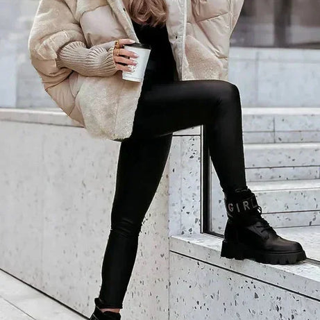 Veste pour femme avec capuche et style moderne