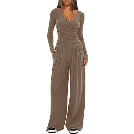 Ensemble sportswear femme avec pantalon ample et manches longues