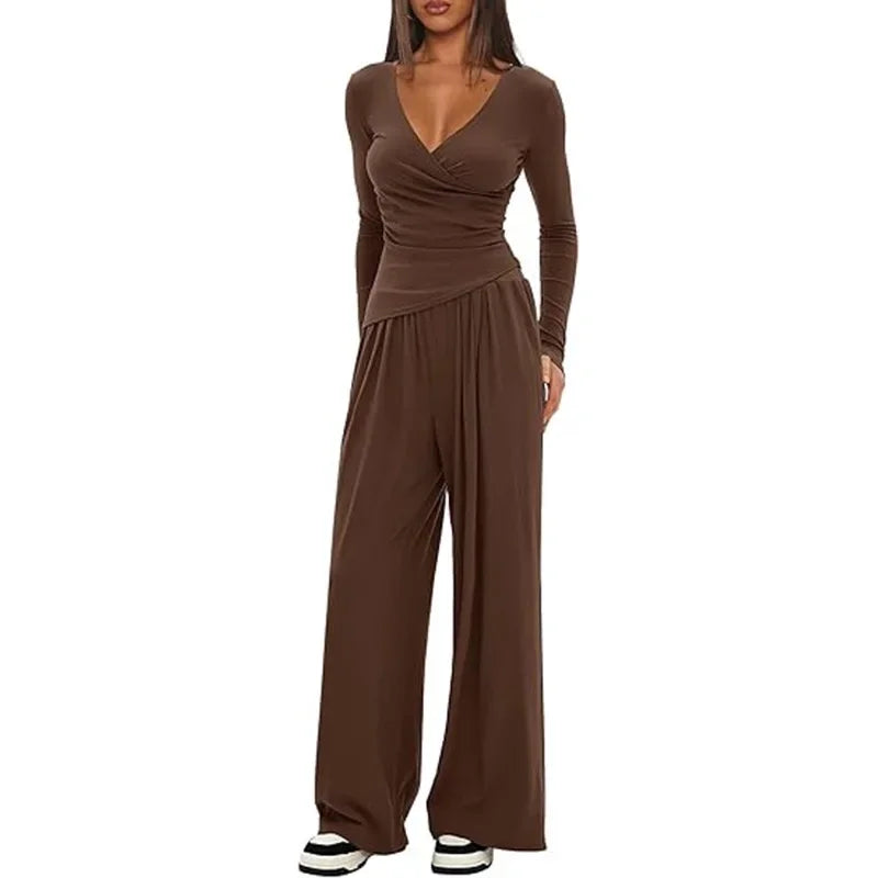 Ensemble sportswear femme avec pantalon ample et manches longues