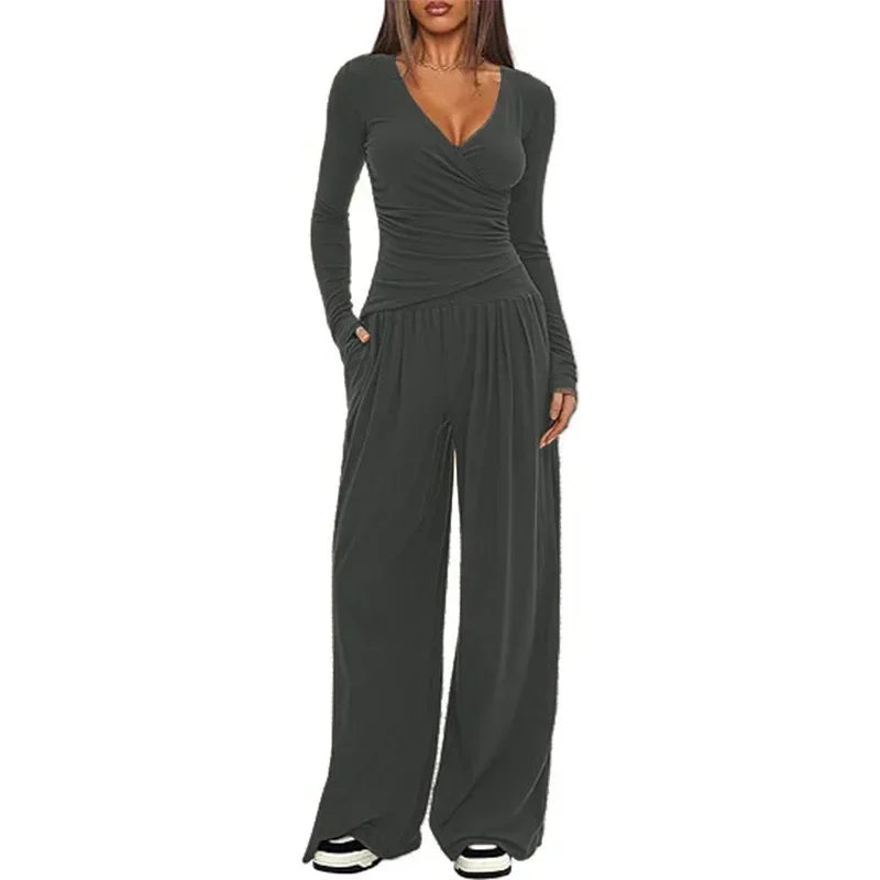 Ensemble sportswear femme avec pantalon ample et manches longues