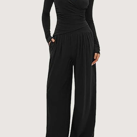 Ensemble sportswear femme avec pantalon ample et manches longues