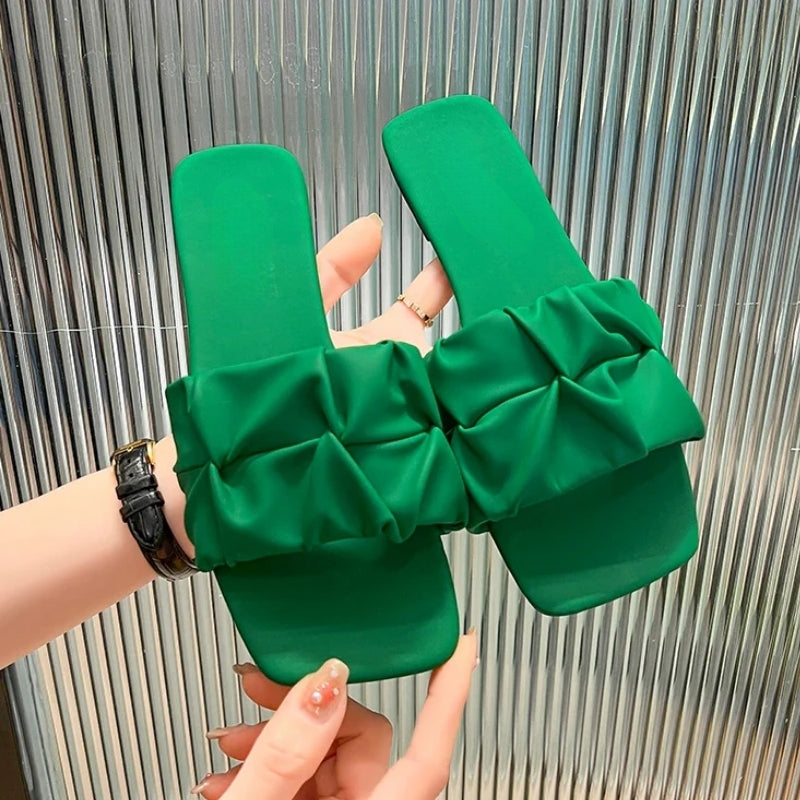 Sandale Verte Style Claquette Plate