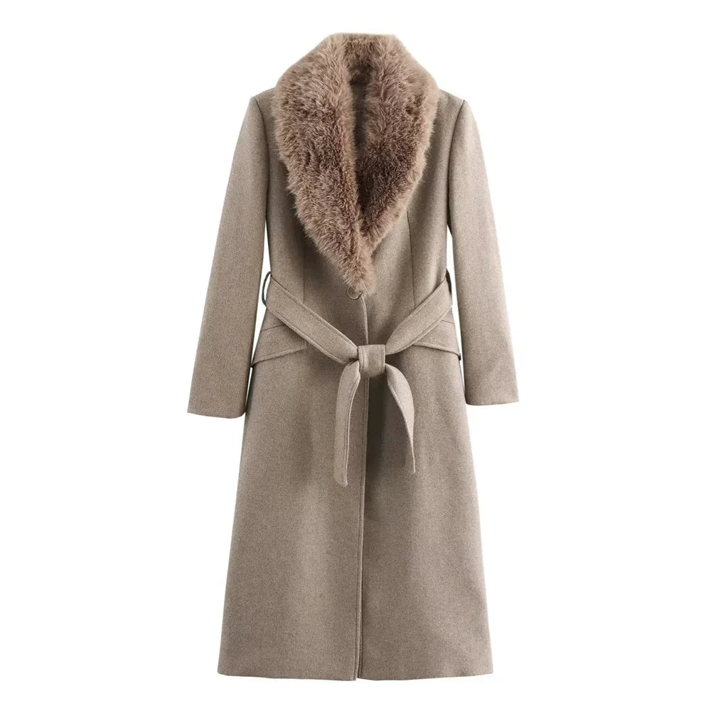 Manteau femme avec col en fausse fourrure et ceinture
