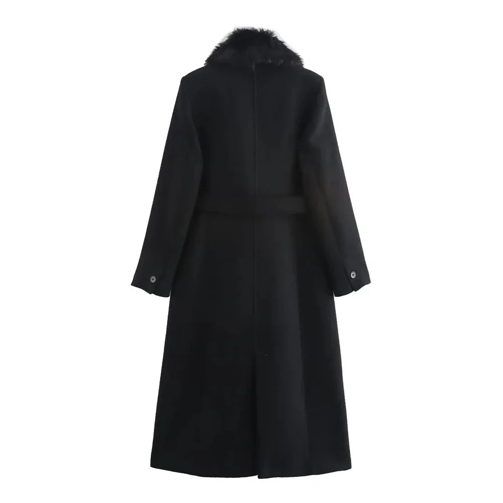 Manteau femme avec col en fausse fourrure et ceinture
