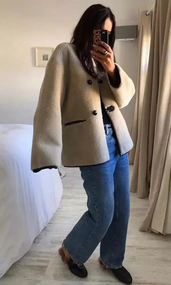 Manteau femme beige à fermetures toggle modernes