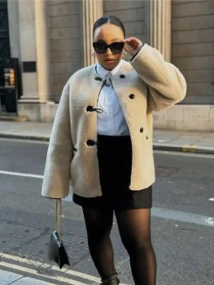 Manteau femme beige à fermetures toggle modernes