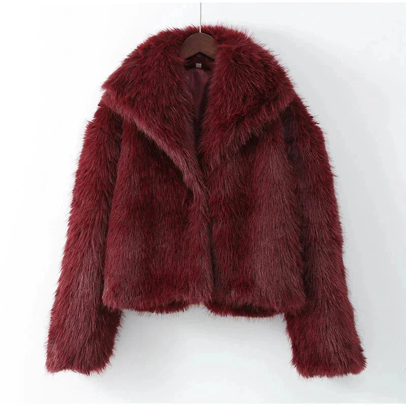 Manteau femme bordeaux en fausse fourrure avec grand col