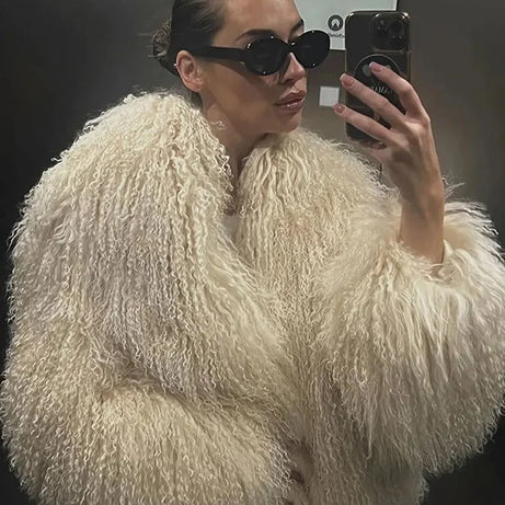 Manteau femme chic à texture douce et enveloppante