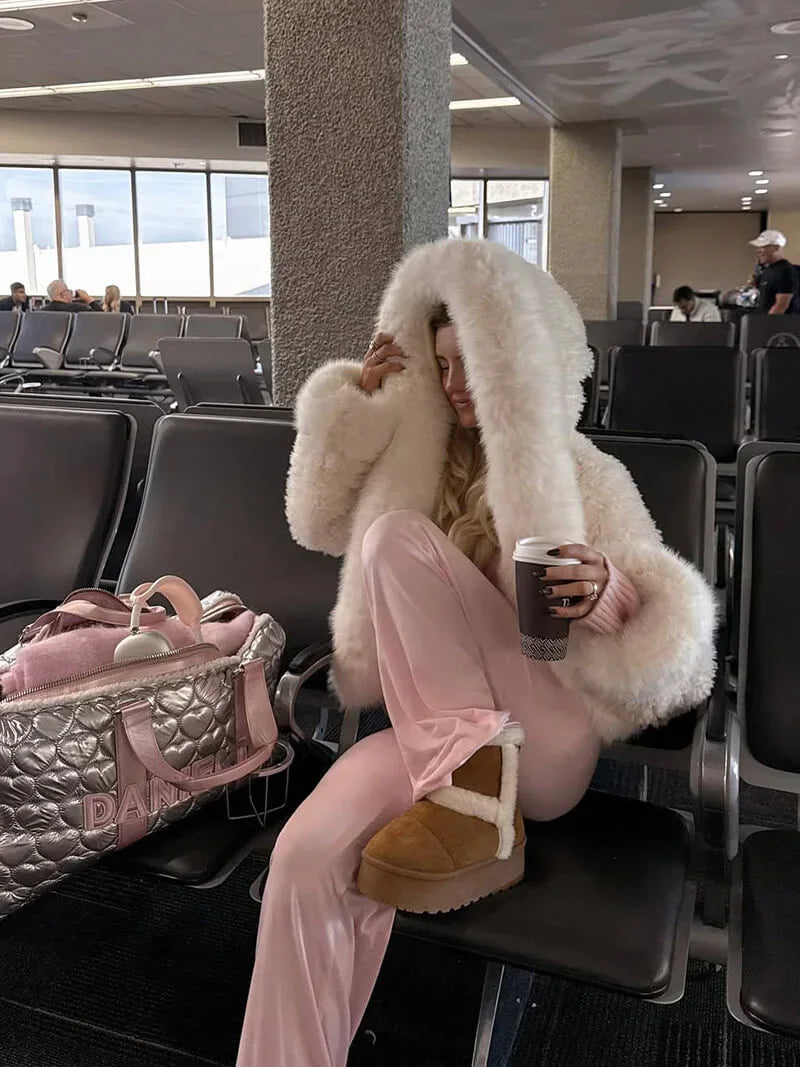 Manteau femme décontracté avec capuche en fausse fourrure