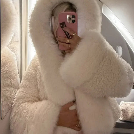 Manteau femme décontracté avec capuche en fausse fourrure