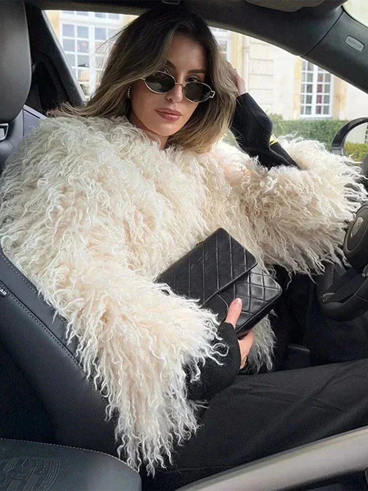 Manteau femme en fausse fourrure beige à manches longues