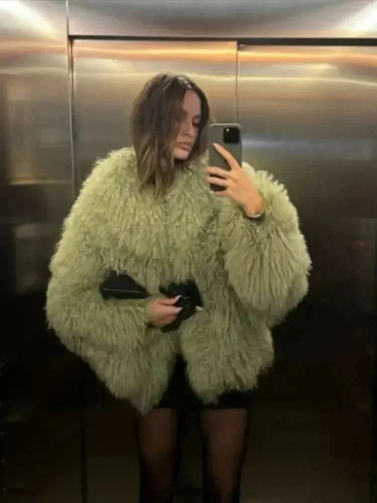 Manteau femme en fausse fourrure duveteuse tendance