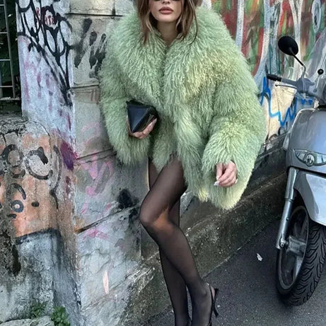 Manteau femme en fausse fourrure duveteuse tendance