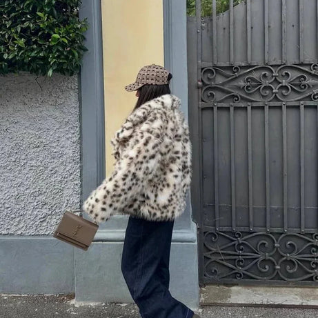 Manteau femme imprimé léopard en fausse fourrure