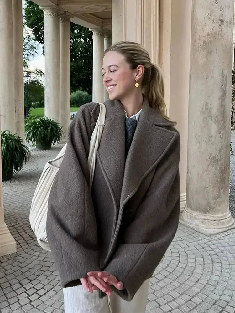 Manteau femme oversize marron avec boutons