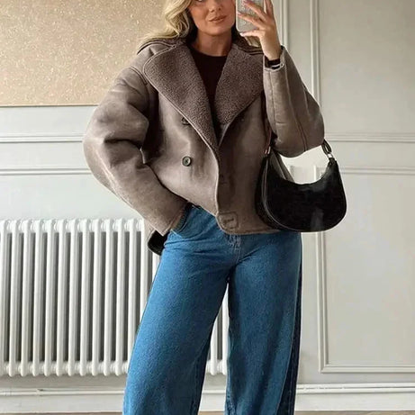 Manteau femme taupe avec col teddy et boutons
