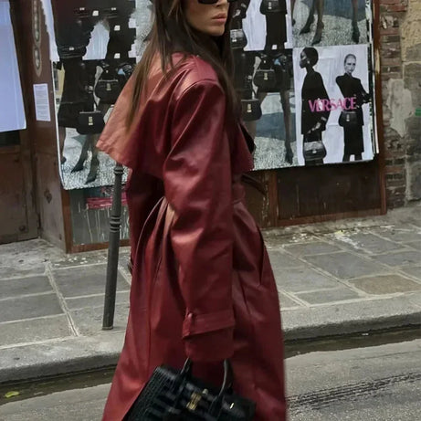 Manteau long femme effet cuir style contemporain
