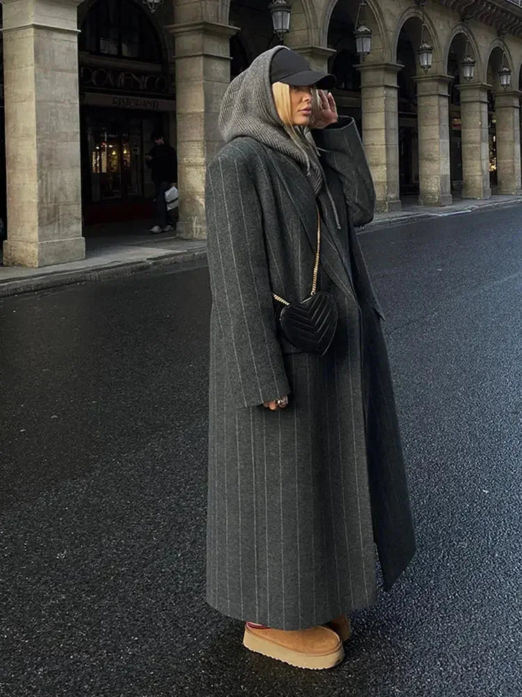 Manteau long femme élégant à rayures modernes