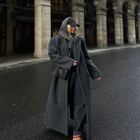 Manteau long femme élégant à rayures modernes