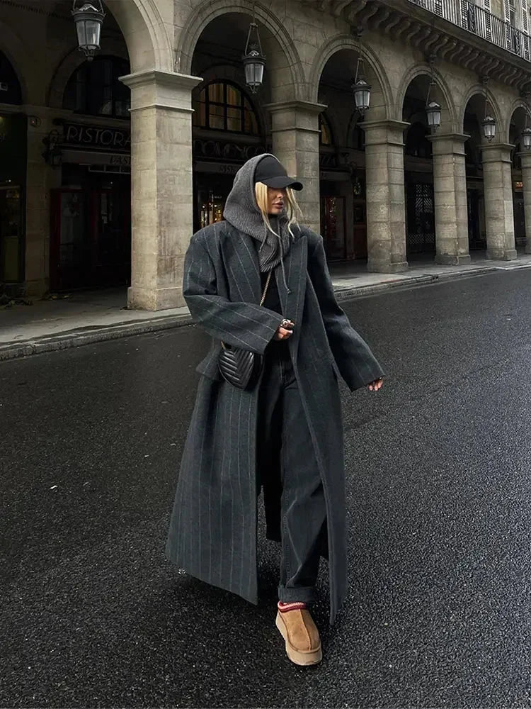 Manteau long femme élégant à rayures modernes
