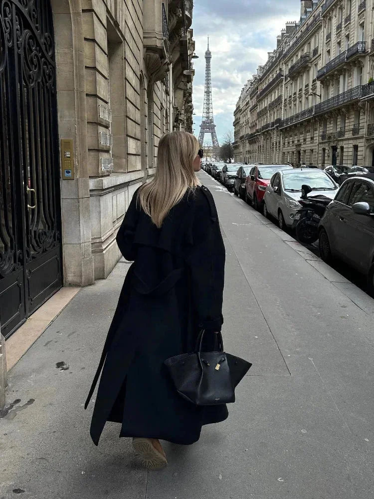 Manteau long noir femme avec ceinture et larges revers