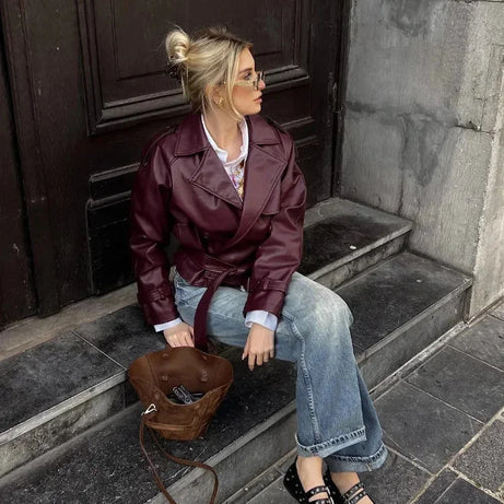 Manteau trench court bordeaux femme avec ceinture